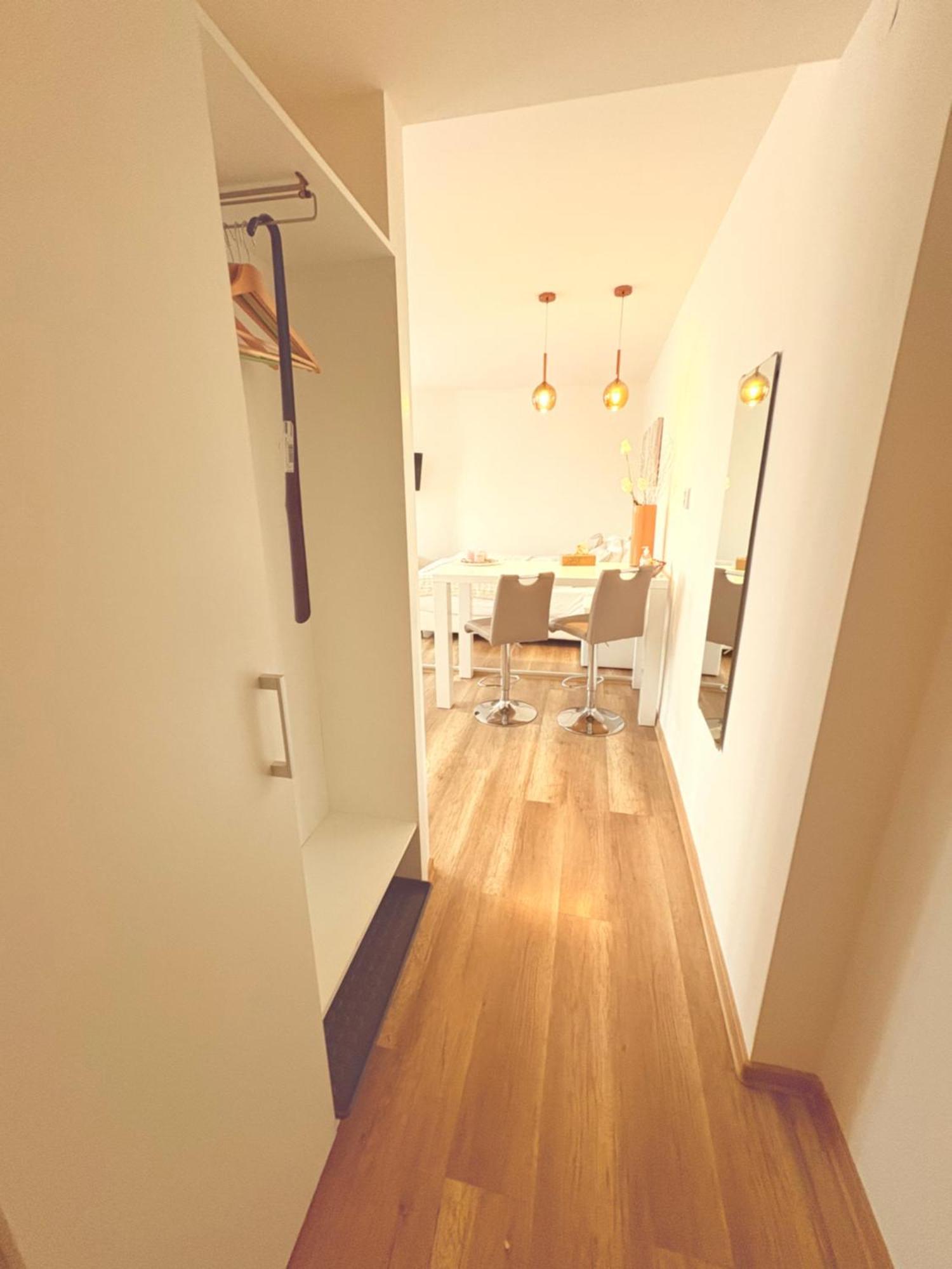 Trio Apartments Ostrava Luaran gambar