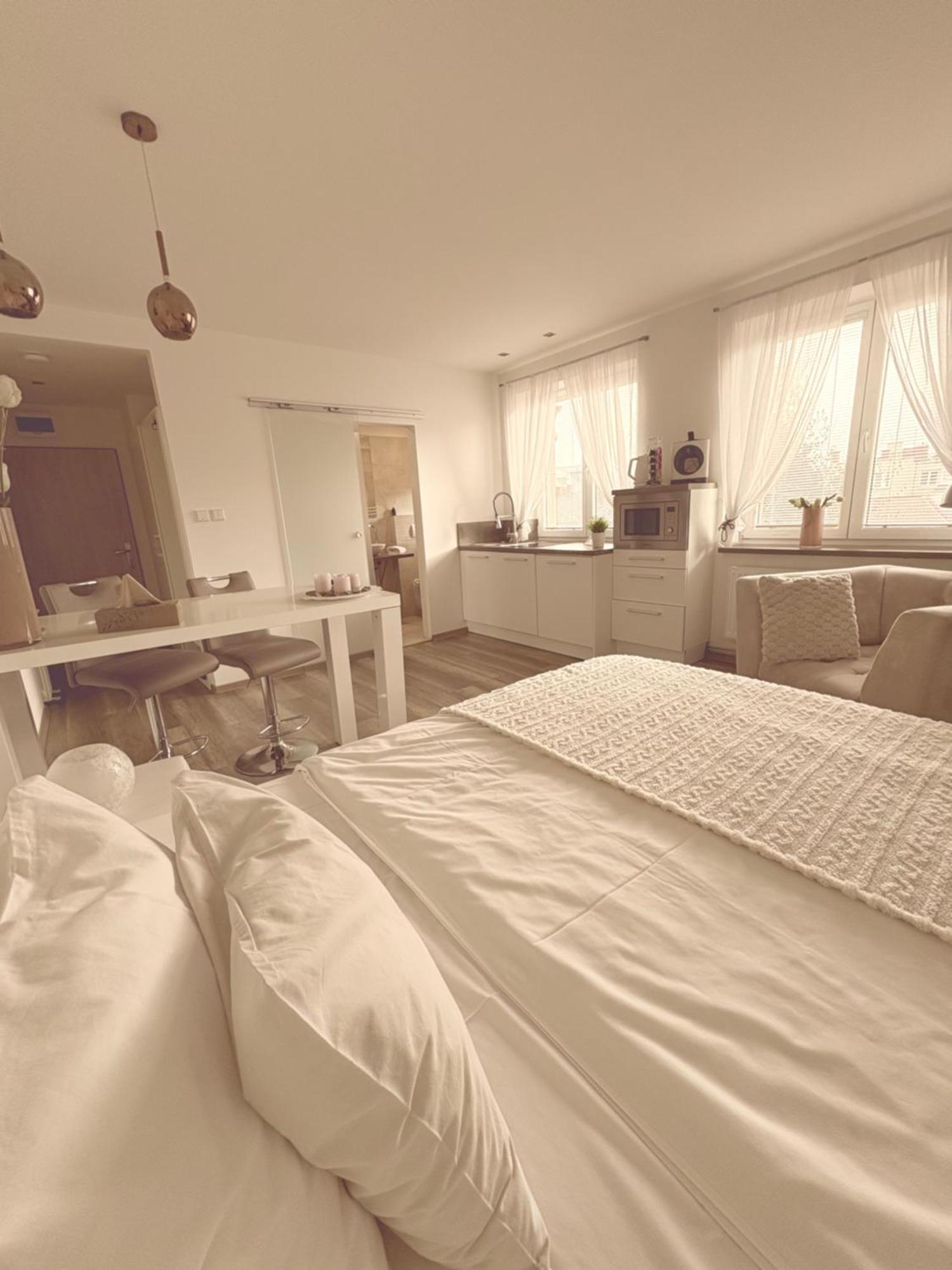 Trio Apartments Ostrava Luaran gambar